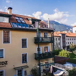 Riedz Innsbruck- Zentrales Apartmenthaus Mit Gruener Oase , Innsbruck Autriche