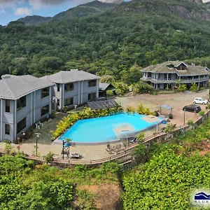 Blue Hill 4*, Victoria Seychelles