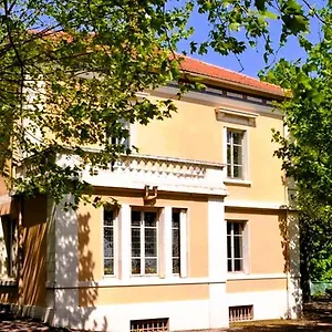 Castel D'hôtes 3*, Rillieux-la-Pape France