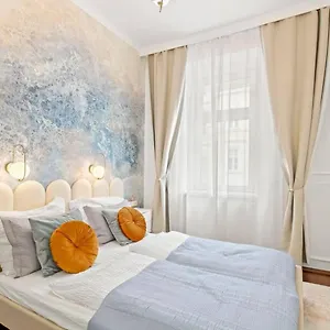 Otel Art, Viyana
