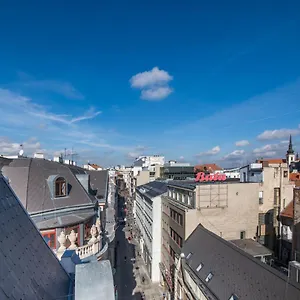 hotellátogatás