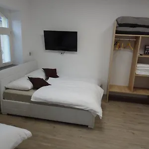 Tabor - Rozmanova Street Konukevi Ljubljana
