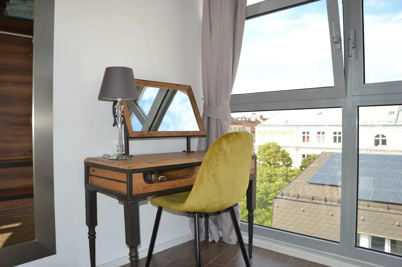 Apollo Hotel فيينا 2*,  النمسا