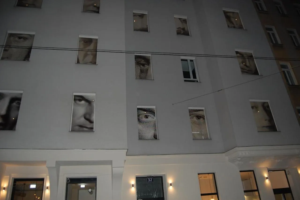 **  Apollo Hotel 维也纳 奥地利
